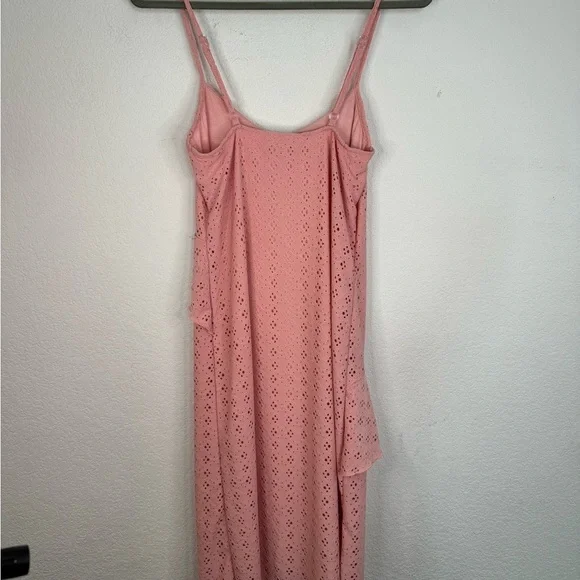 Velvet Torch Baby Pink Spaghetti Strap Lace Detail Dress - Picture 3 of 4